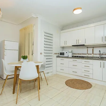 018 Nordic Breeze Alicante Apartment *