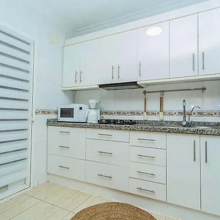 018 Nordic Breeze Alicante Апартаменты Торевьиа